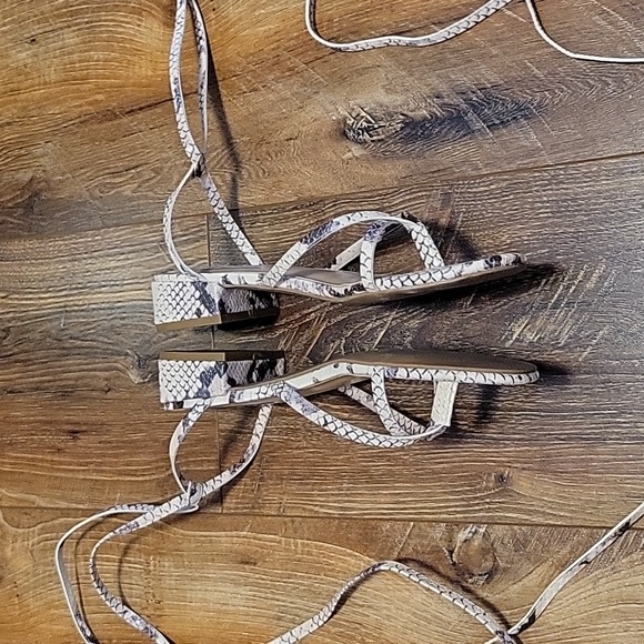 Steve Madden shoes - Picture 4 of 7